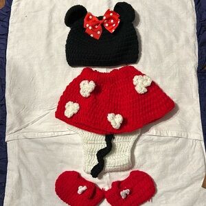NWOT Minnie Mouse 4-pc Handcraft Outfit Artisan Infant Baby Costume Disney Hat